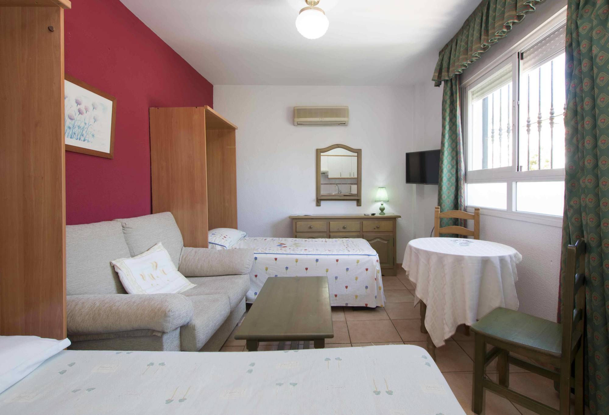 Apartamentos La Fonda Benalmádena Eksteriør billede