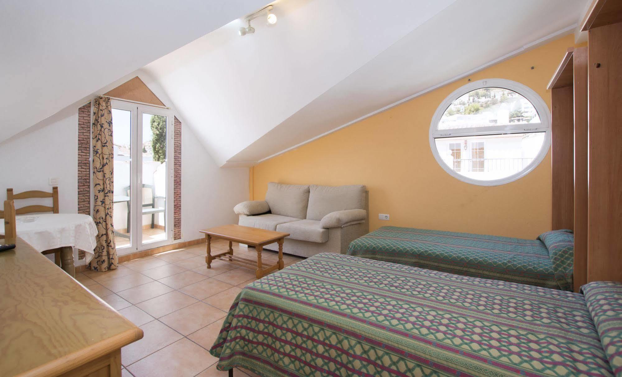 Apartamentos La Fonda Benalmádena Eksteriør billede